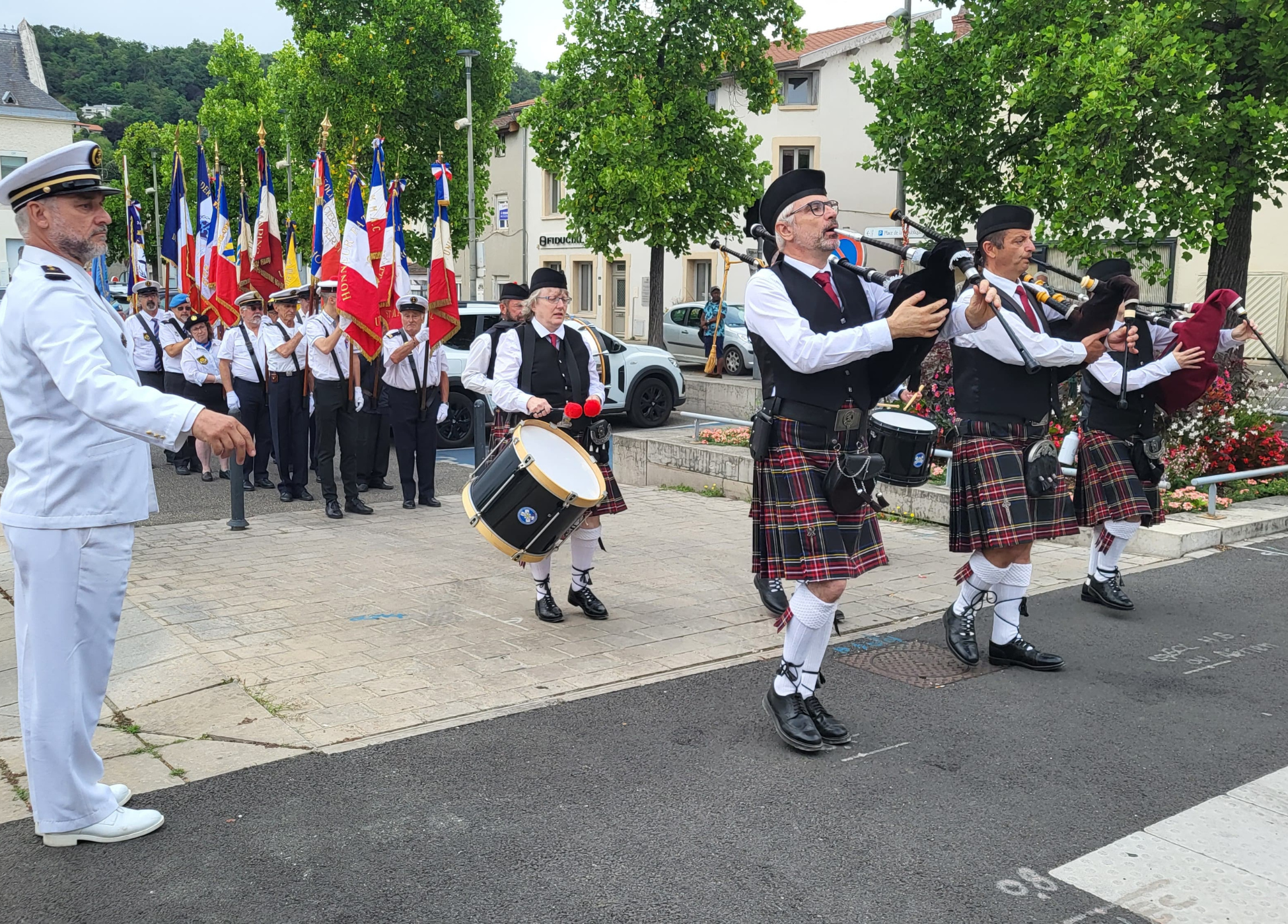 Lire la suite à propos de l’article CEREMONIE HOMMAGE DES MARINS DE MERS EL KEBIR
