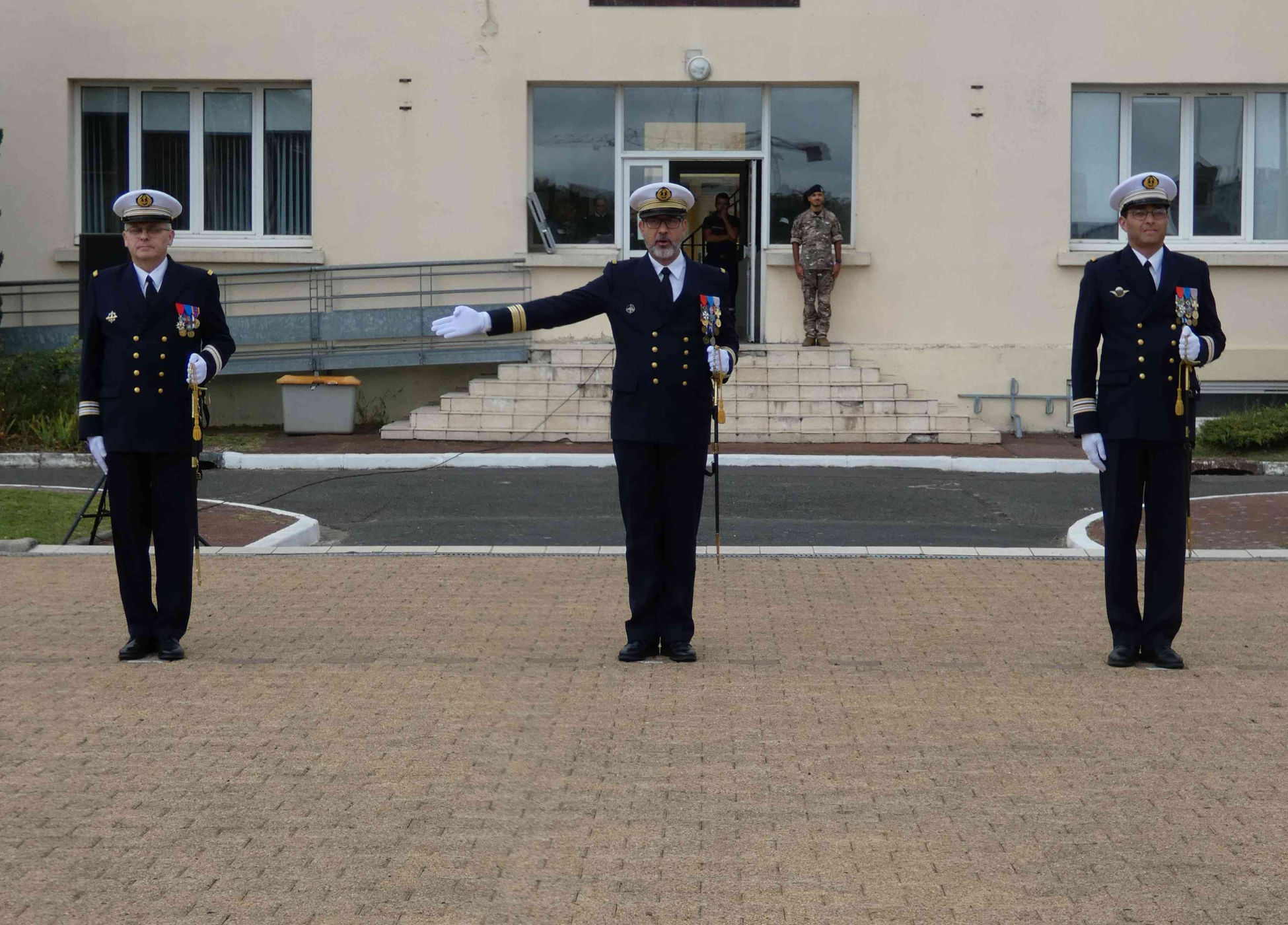 Lire la suite à propos de l’article PASSATION DE COMMANDEMENT DU CENTRE DE MARINE DE HOUILLES « COMMANDANT MILLE »