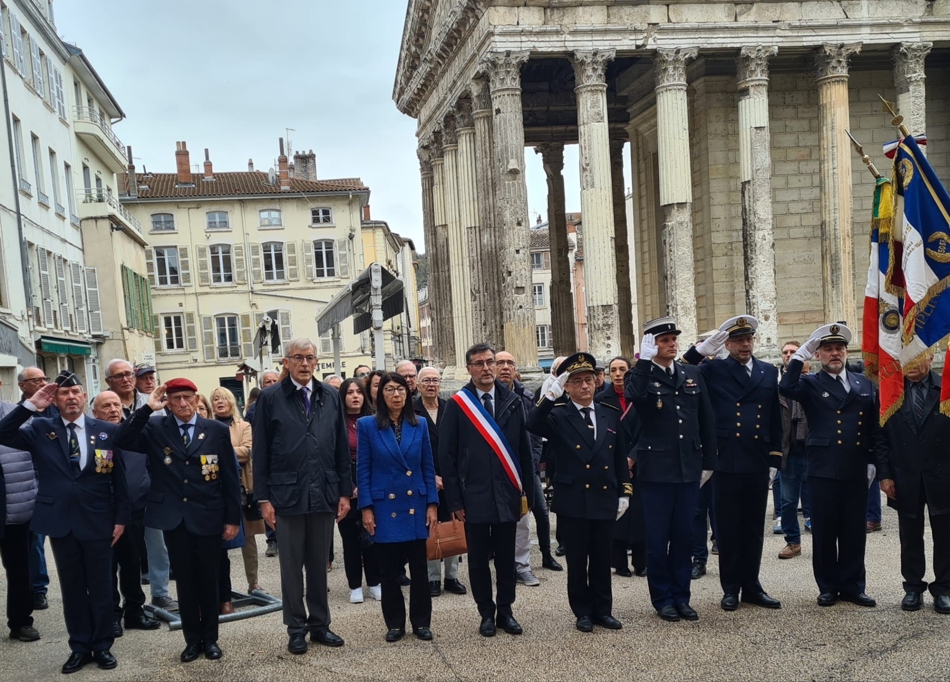 Lire la suite à propos de l’article VIENNE REND HOMMAGE AU GENERAL DE GAULLE