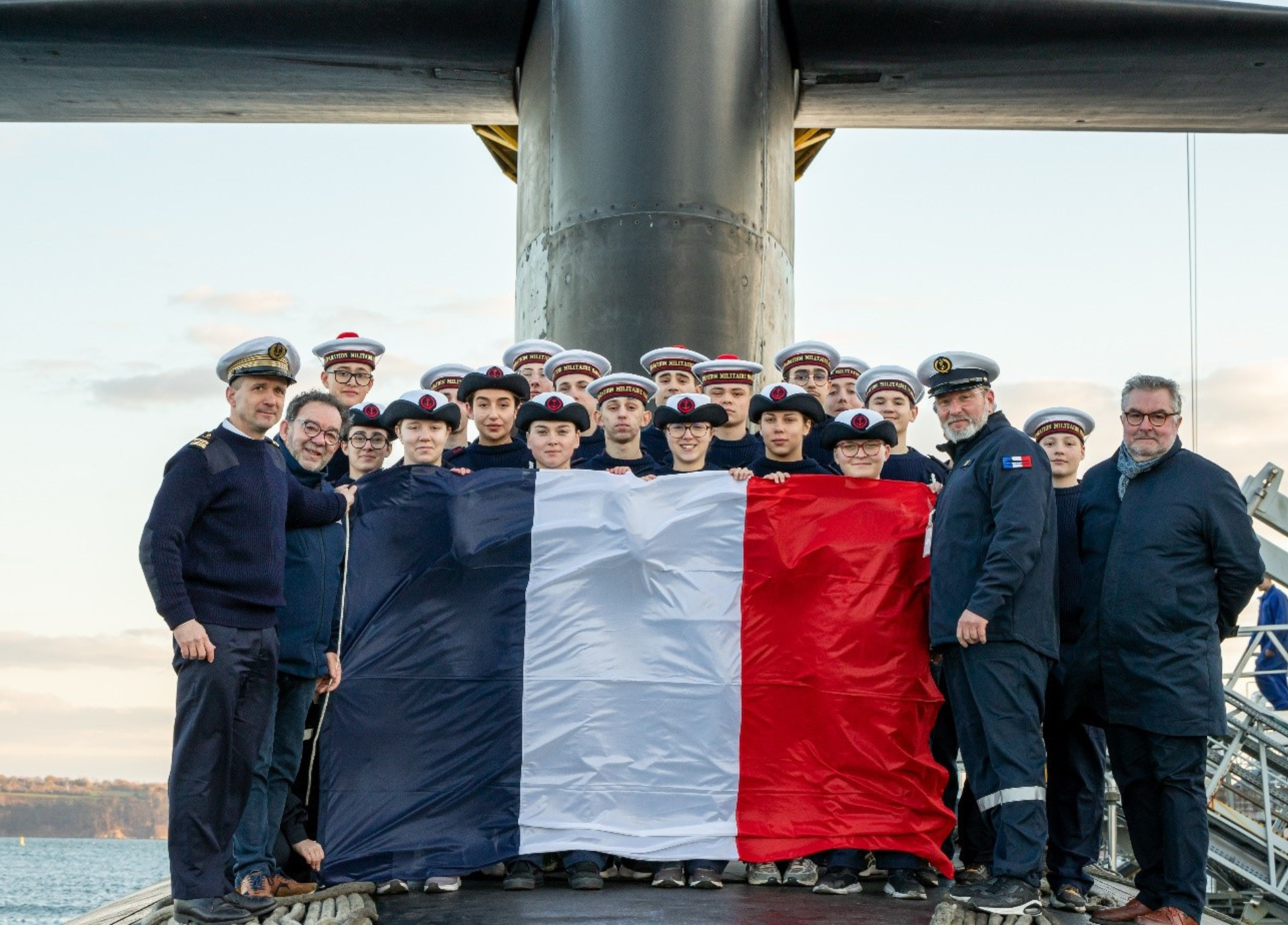 Lire la suite à propos de l’article CEREMONIE DE REMISE DES COIFFES A LA PMM “AMIRAL ANDRE STORELLI” DE VENDOME