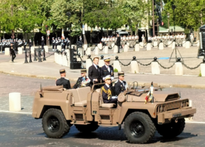 COMMEMORATION DU 08 MAI SOUS L’ARC DE TRIOMPHE A PARIS