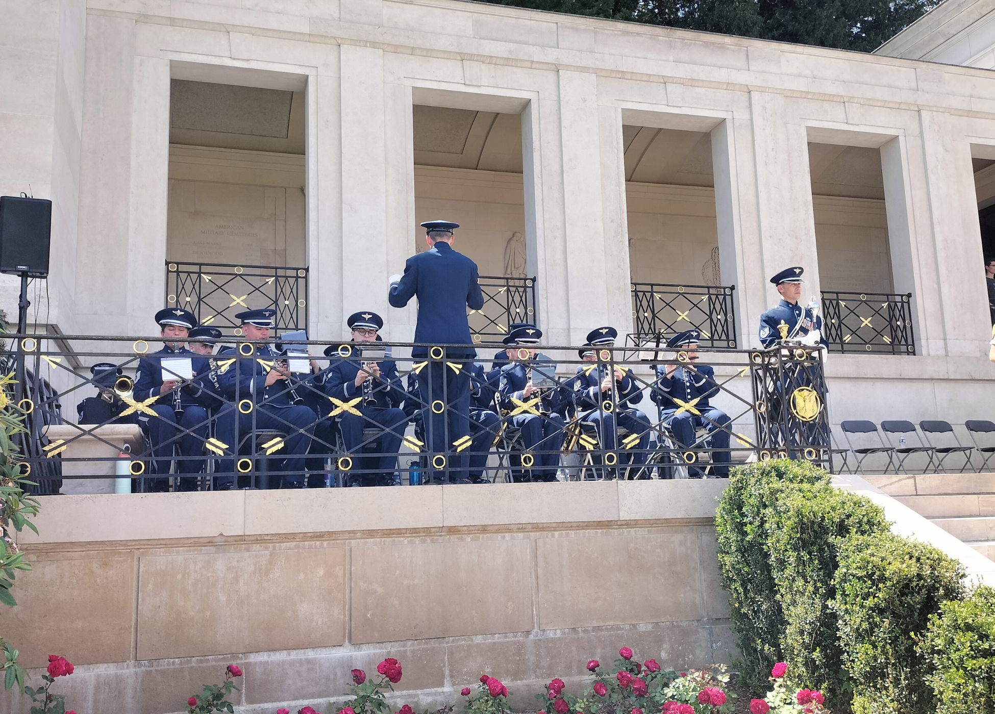 Lire la suite à propos de l’article MEMORIAL DAY AU CIMETIERE AMERICAIN DE SURESNES